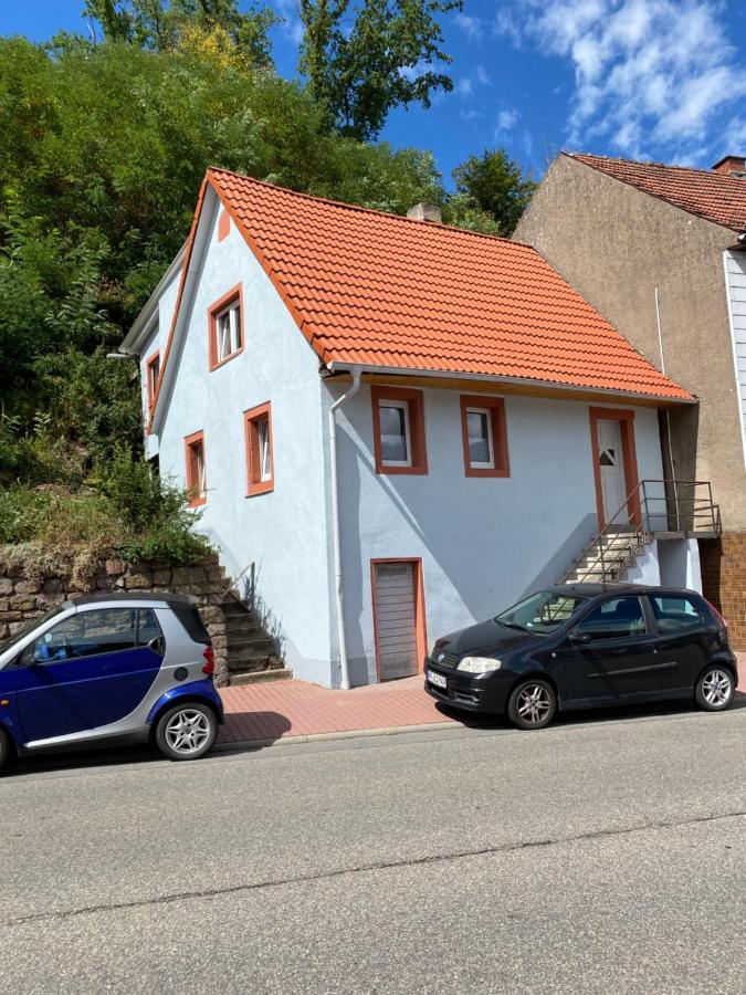 Ferienhaus Zum Ulfenbachtal ヴァルト・ミヒェルバッハ エクステリア 写真